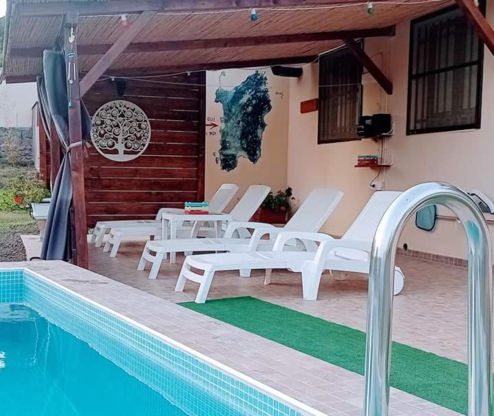 Casa Vacanze Janas Ruinas Ngoại thất bức ảnh